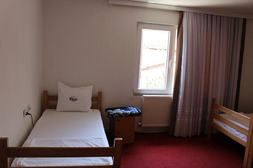 Hostel Bushati Prizren Bagian luar foto